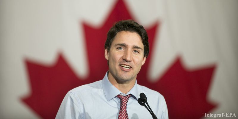 epa04985859 Canadian Prime Minister designate Justin Trudeau speaks during the rally to celebrate his majority victory in the Canada's 42nd election, in Ottawa, Canada, 20 October 2015. Justin Trudeau's Liberal Party beat the incumbent Conservative Stephen Harper in the the 42nd Canadian general election held on 19 October, with 184 confirmed seats. EPA/Chris Roussakis